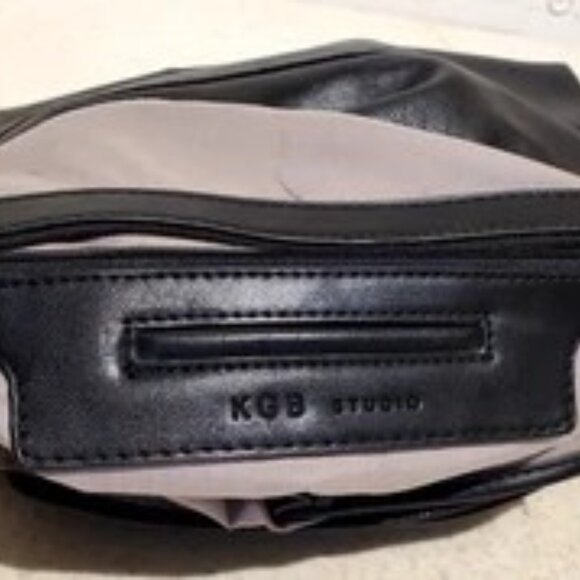 *KGB Studio* Black Leatherette Crossbody PURSE - Mint As New - Picture 6 of 7